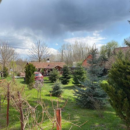 Almosdi Topart Vendeghaz Buitenkant foto